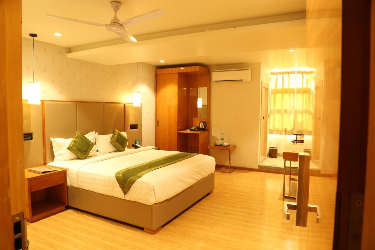 Hotel Reva Regency Bhopal Eksteriør bilde