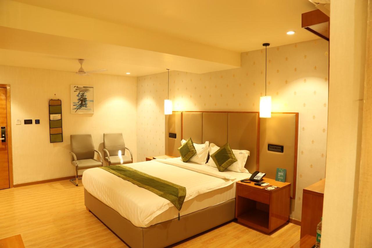Hotel Reva Regency Bhopal Eksteriør bilde