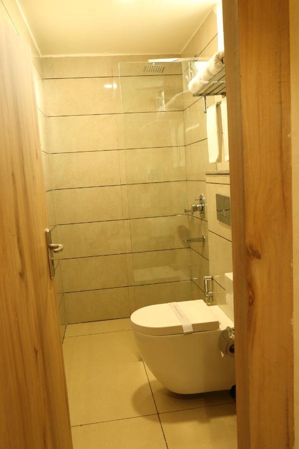 Hotel Reva Regency Bhopal Eksteriør bilde