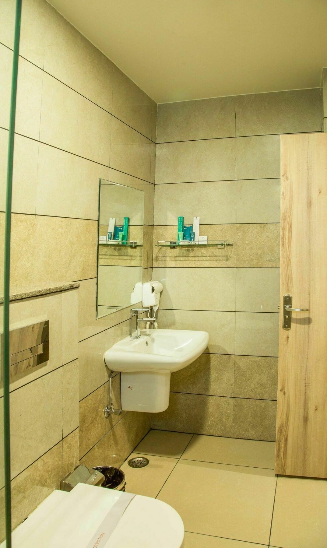 Hotel Reva Regency Bhopal Eksteriør bilde